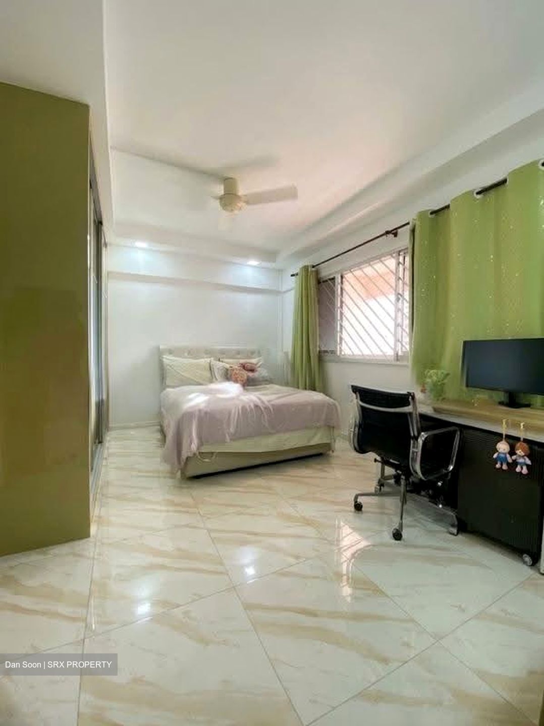 Blk 330 Bukit Batok Street 33 (Bukit Batok), HDB Executive #633879081